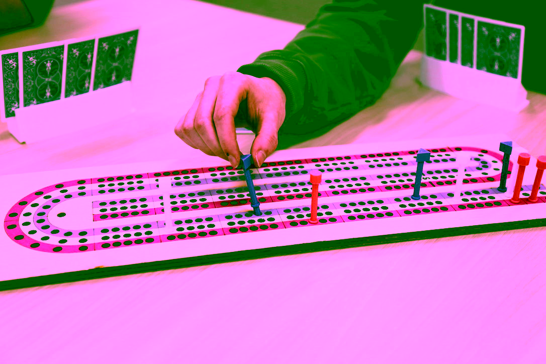 Cribbage Board with pastel colors