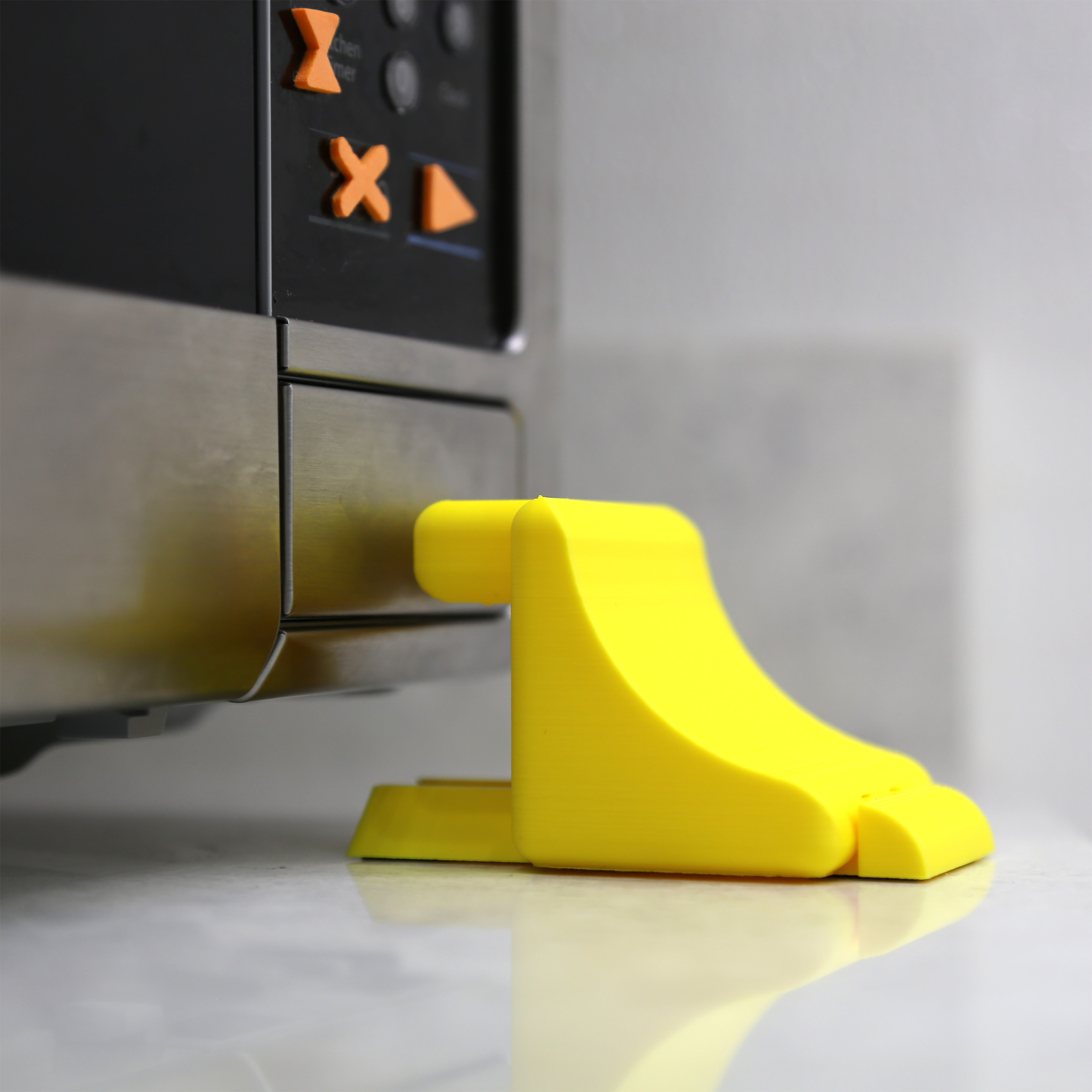 1.1 Mircrowave door opener Ready to push